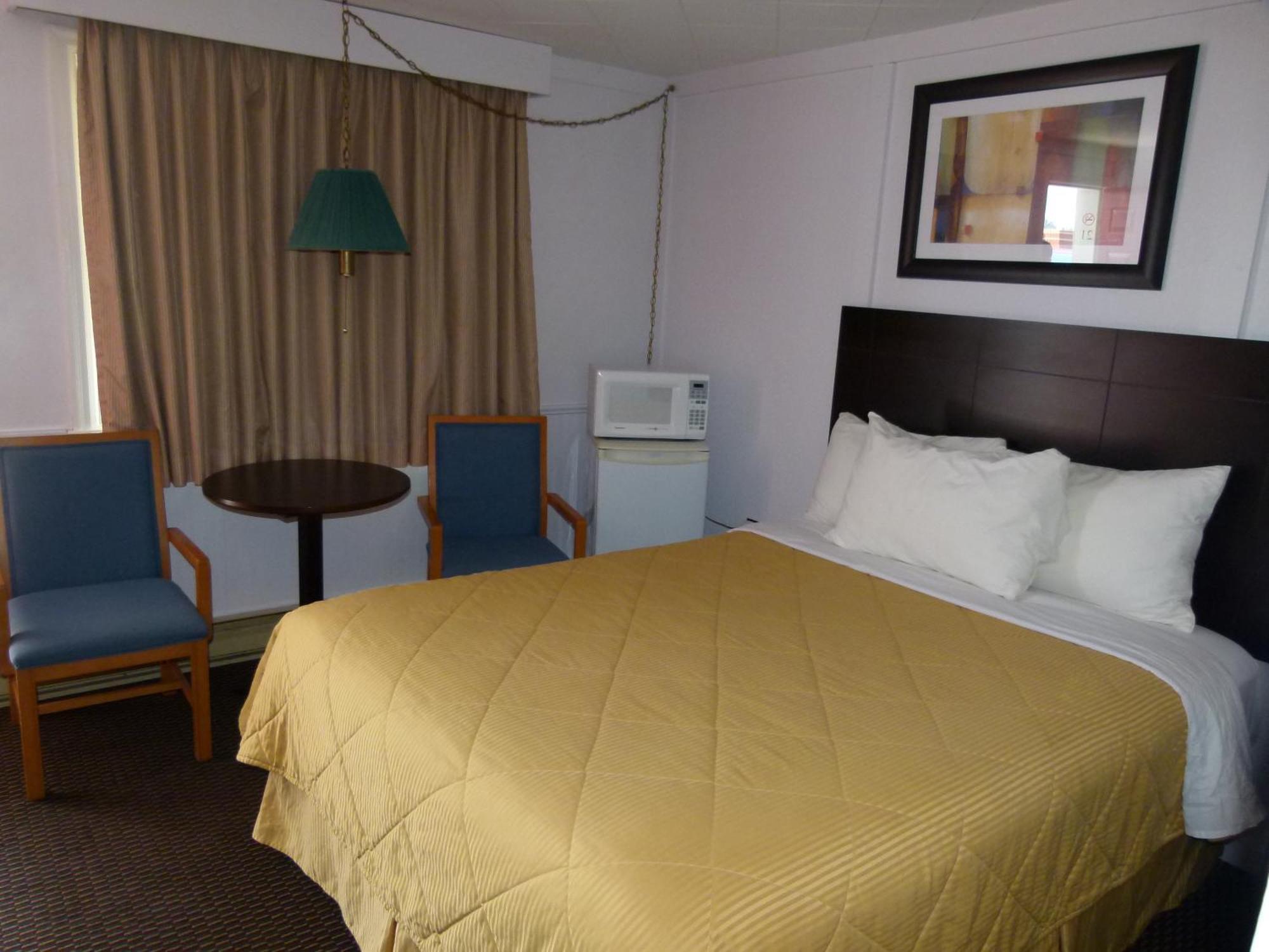 Country Squire Motel