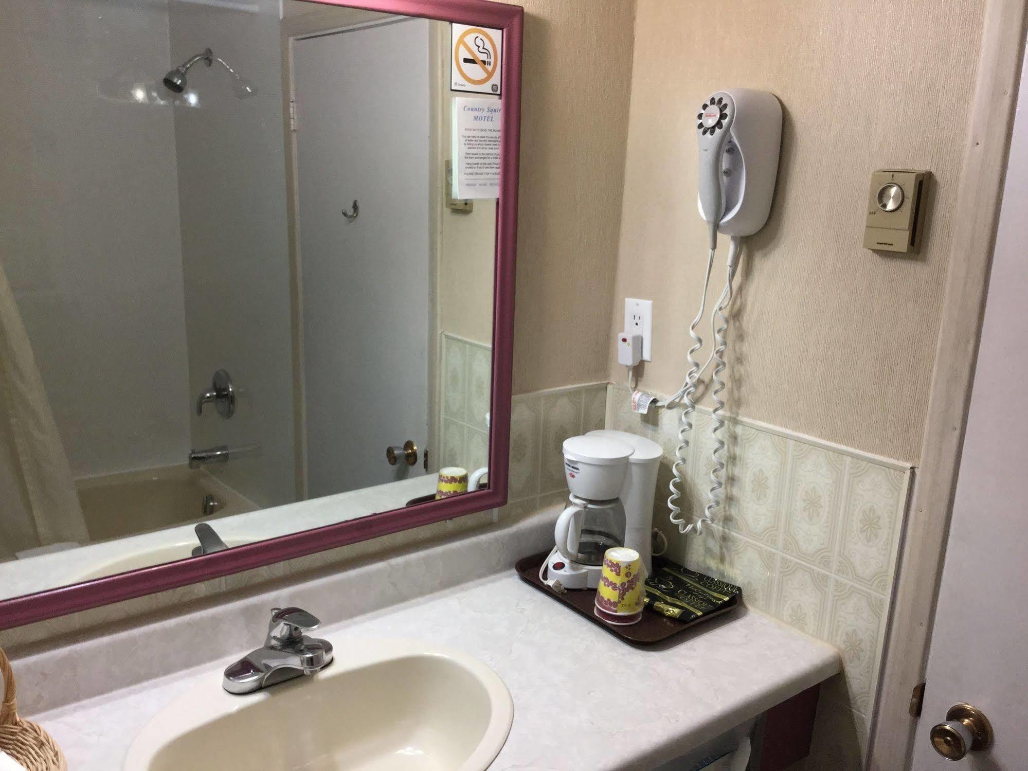 Country Squire Motel Arnprior